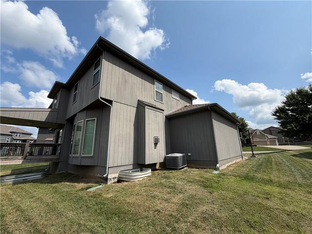 9307 NE 97th Terrace, Kansas City, MO 64157
