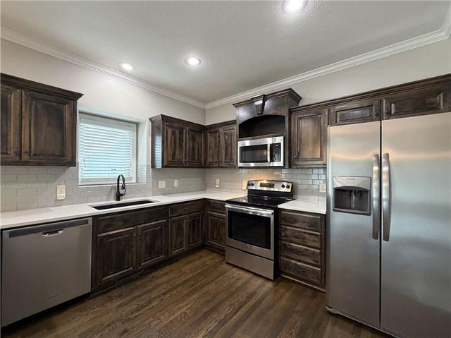 9307 NE 97th Terrace, Kansas City, MO 64157