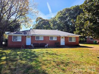 2301 Rebecca Avenue B, Charlotte, NC 28208