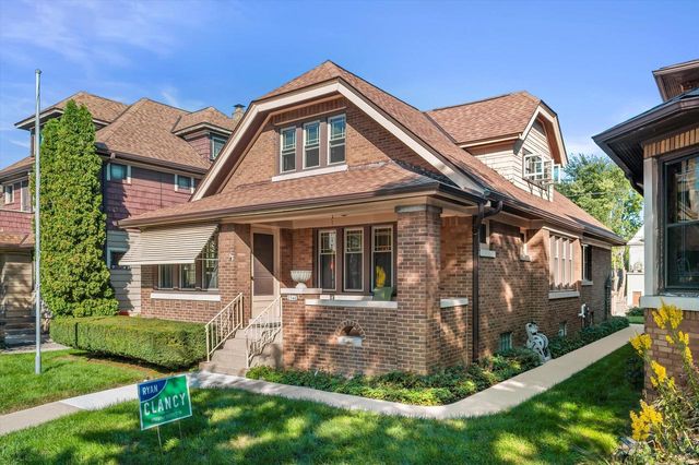 2546 S Howell AVENUE, Milwaukee, WI 53207