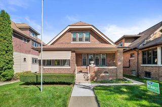 2546 S Howell AVENUE, Milwaukee, WI 53207