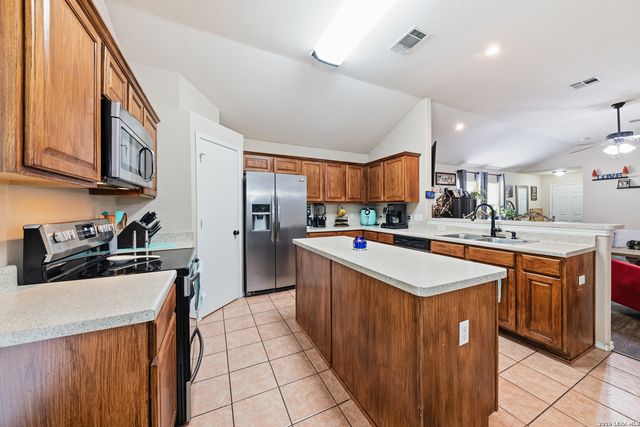 321 Placid Meadow, New Braunfels, TX 78130