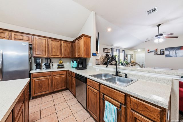 321 Placid Meadow, New Braunfels, TX 78130