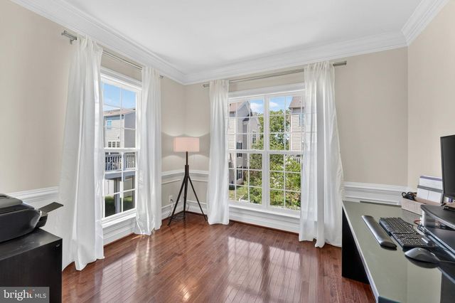 43570 HERITAGE GAP TER, Chantilly, VA 20152