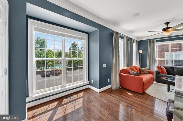 43570 HERITAGE GAP TER, Chantilly, VA 20152