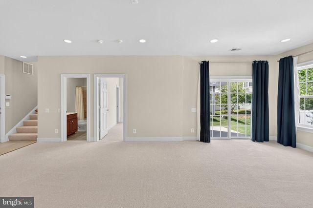 43570 HERITAGE GAP TER, Chantilly, VA 20152