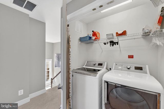 43570 HERITAGE GAP TER, Chantilly, VA 20152