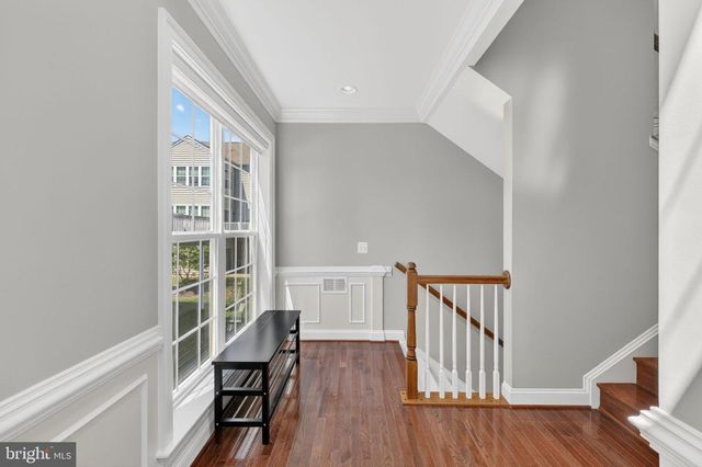 43570 HERITAGE GAP TER, Chantilly, VA 20152