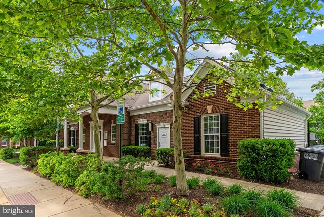 43570 HERITAGE GAP TER, Chantilly, VA 20152