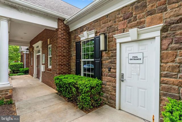 43570 HERITAGE GAP TER, Chantilly, VA 20152