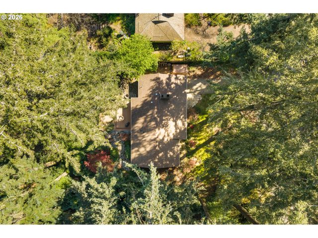 1725 SOUTHSHORE Blvd, Lake Oswego, OR 97034