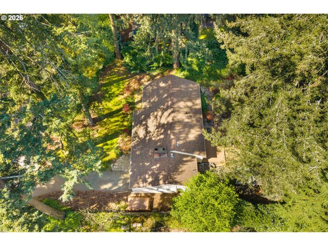 1725 SOUTHSHORE Blvd, Lake Oswego, OR 97034