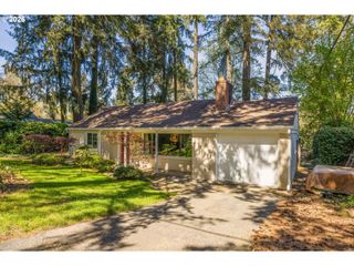 1725 SOUTHSHORE Blvd, Lake Oswego, OR 97034
