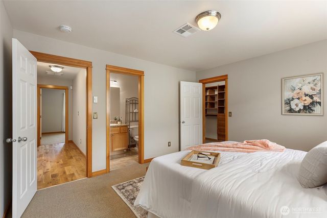 19421 Scoter Lane NE, Poulsbo, WA 98370