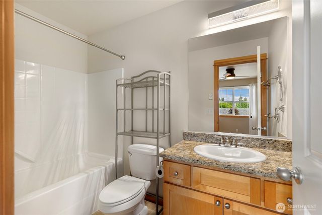 19421 Scoter Lane NE, Poulsbo, WA 98370