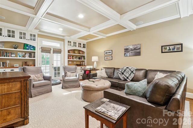 2623 Roswell Avenue, Charlotte, NC 28209