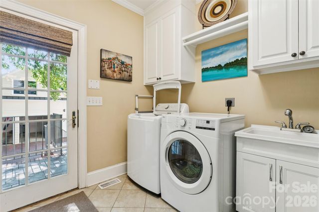 2623 Roswell Avenue, Charlotte, NC 28209