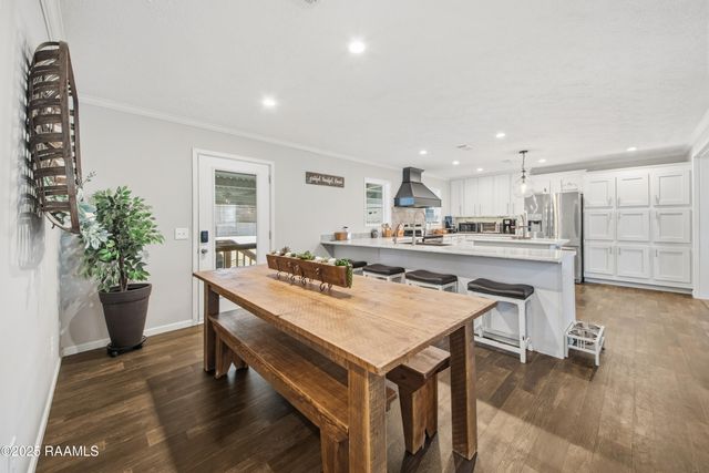 2743a Doyle Melancon Road, Breaux Bridge, LA 70517