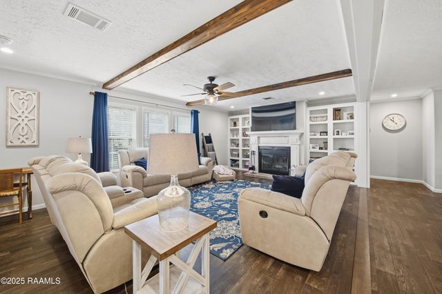 2743a Doyle Melancon Road, Breaux Bridge, LA 70517