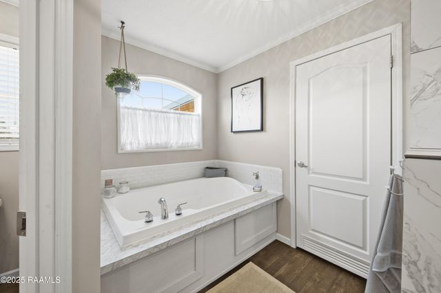 2743a Doyle Melancon Road, Breaux Bridge, LA 70517