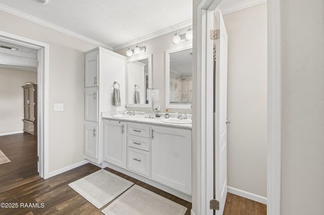 2743a Doyle Melancon Road, Breaux Bridge, LA 70517