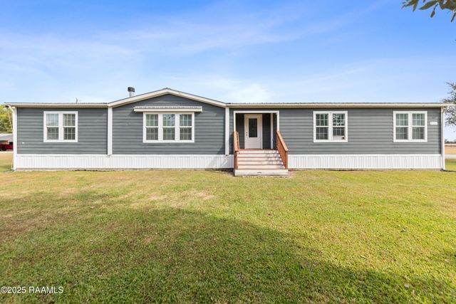 2743a Doyle Melancon Road, Breaux Bridge, LA 70517