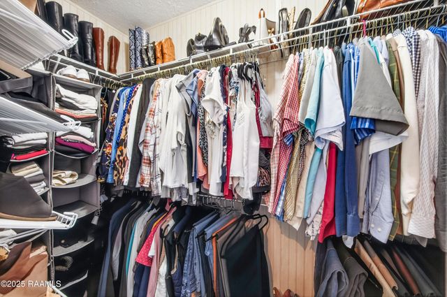 2743a Doyle Melancon Road, Breaux Bridge, LA 70517