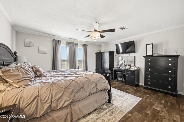 2743a Doyle Melancon Road, Breaux Bridge, LA 70517