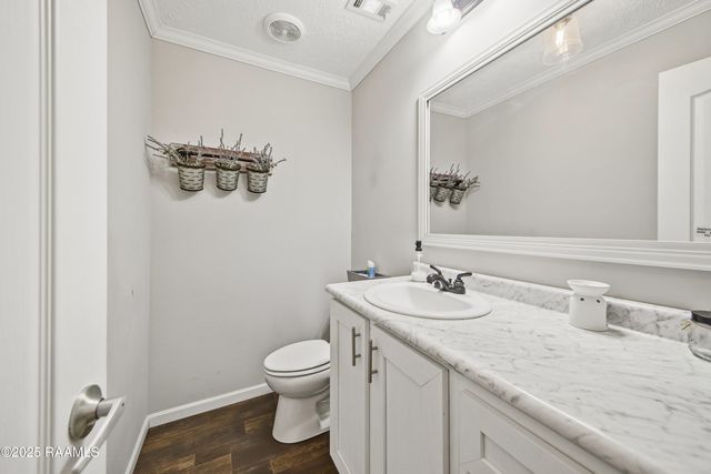 2743a Doyle Melancon Road, Breaux Bridge, LA 70517