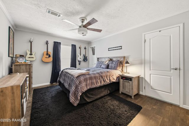 2743a Doyle Melancon Road, Breaux Bridge, LA 70517