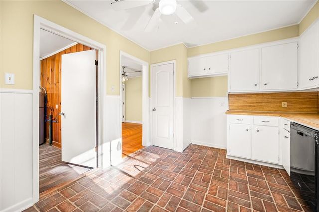 1907 SIMMONS Street, Alexandria, LA 71301