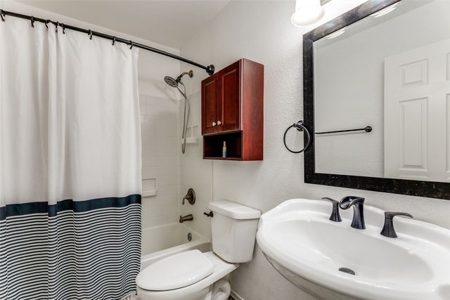 1112 Day Dream Drive, Fort Worth, TX 76052