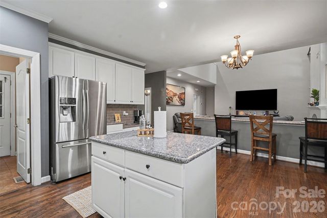 4615 Crownvista Drive, Charlotte, NC 28269