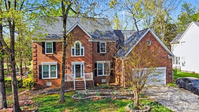 4615 Crownvista Drive, Charlotte, NC 28269