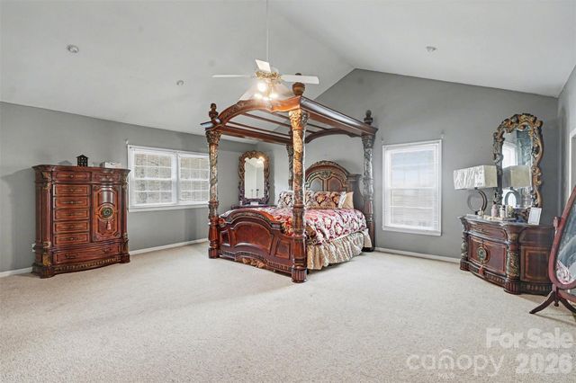 4615 Crownvista Drive, Charlotte, NC 28269