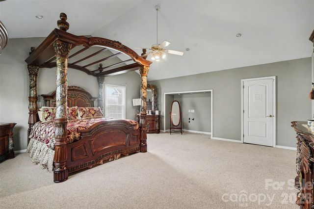 4615 Crownvista Drive, Charlotte, NC 28269