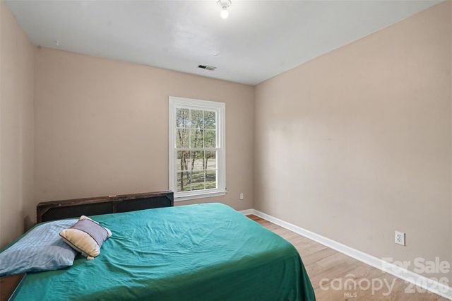 4615 Crownvista Drive, Charlotte, NC 28269