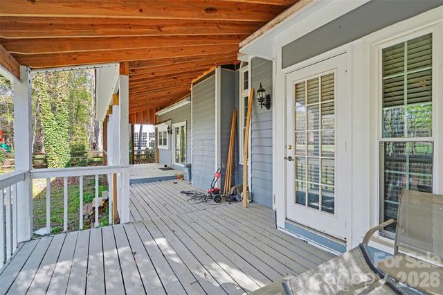 4615 Crownvista Drive, Charlotte, NC 28269