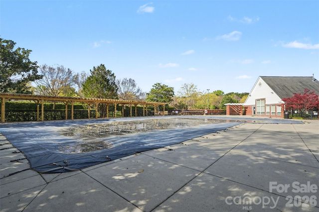 4615 Crownvista Drive, Charlotte, NC 28269