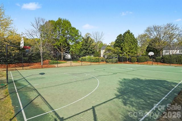 4615 Crownvista Drive, Charlotte, NC 28269