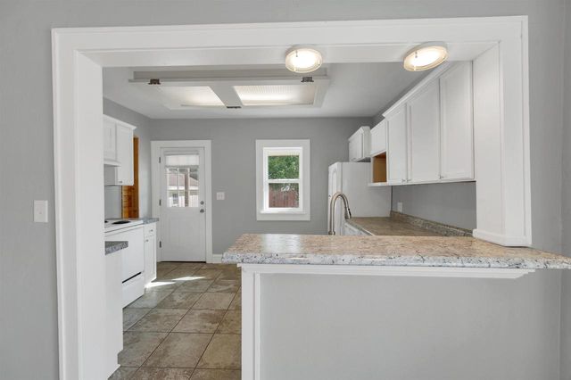 733 W GRANT STREET, Appleton, WI 54914