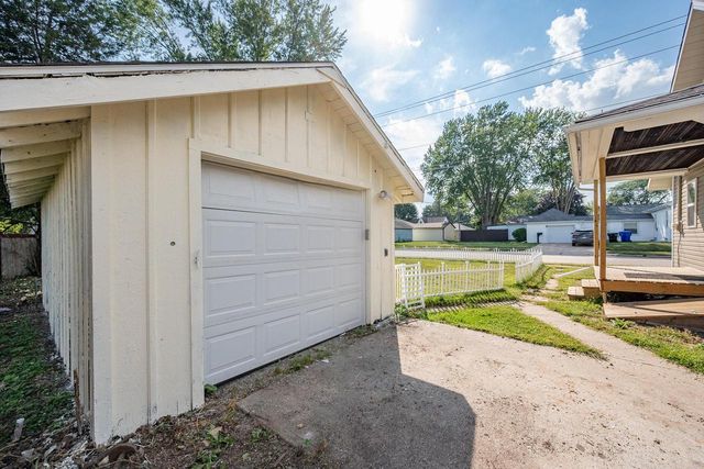 733 W GRANT STREET, Appleton, WI 54914