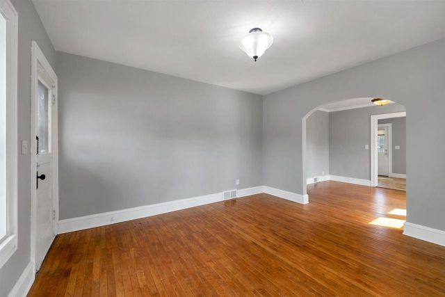 733 W GRANT STREET, Appleton, WI 54914