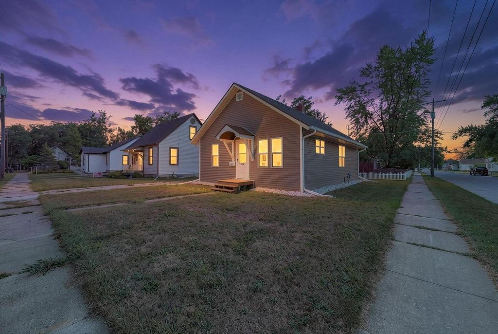 733 W GRANT STREET, Appleton, WI 54914