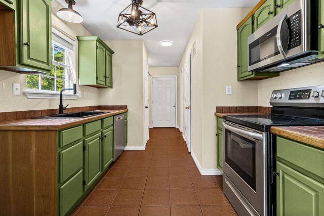205 Bailly Lane, Livingston, TX 77351