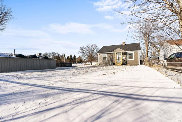 411 W Paulding Road, Fort Wayne, IN 46807