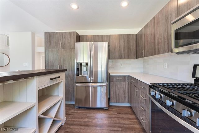 10436 Beachwalk Place, Las Vegas, NV 89144