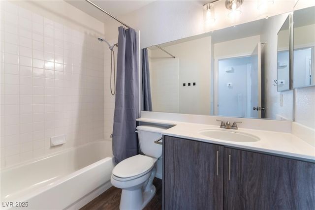 10436 Beachwalk Place, Las Vegas, NV 89144