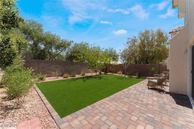 10436 Beachwalk Place, Las Vegas, NV 89144