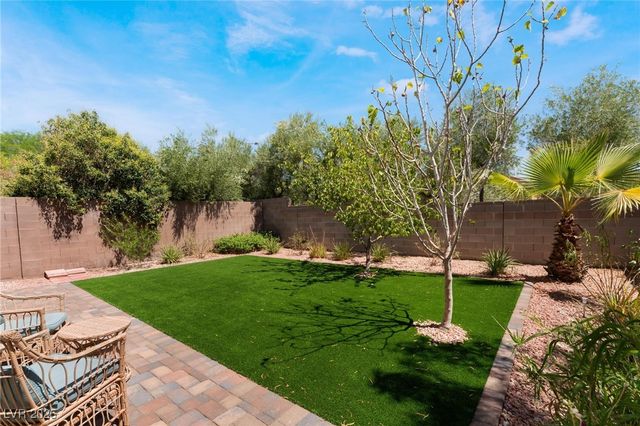 10436 Beachwalk Place, Las Vegas, NV 89144